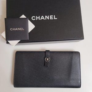 AUTHENTIC CHANEL BIFOLD WALLET